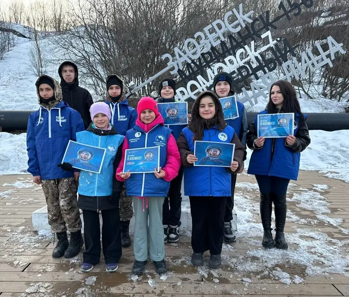 Волонтеры победы на акции Улыбка Гагарина