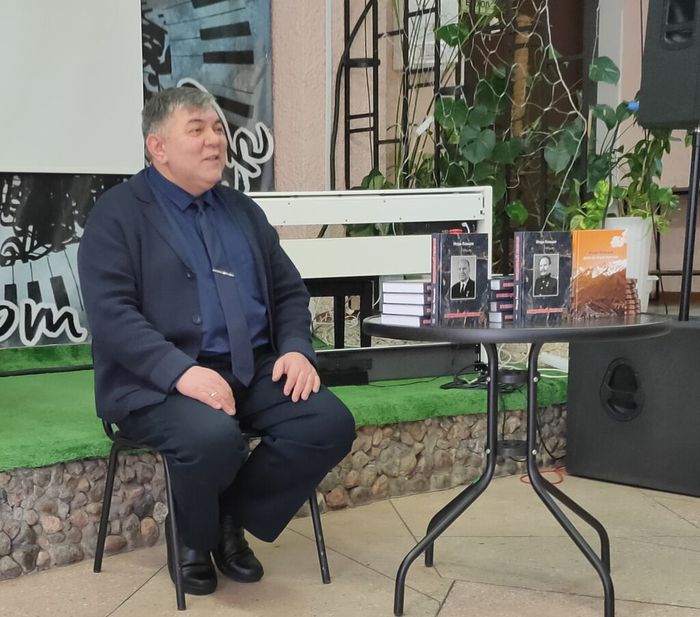 Творческая встреча с Игорем Кольцовым "Неудобный генерал"