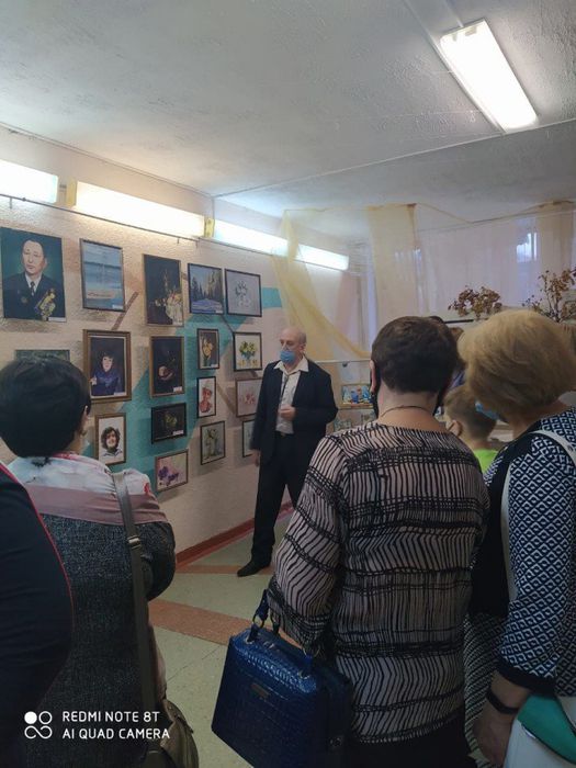 Торжественное открытие выставки самодеятельного художника - Никитина Валерия Анатольевича.